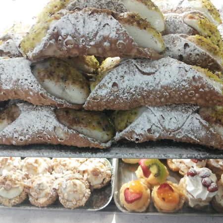 Ursino'S Luxury Bed & Breakfast Catania Luaran gambar
